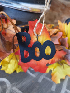 Shoeless Joe Boo Autumn/Autumnal/Halloween hanging decoration