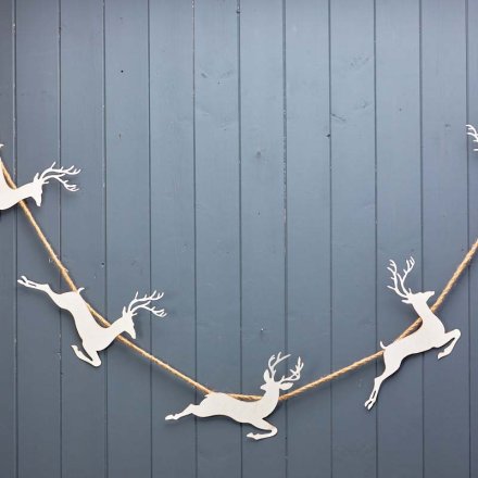 White Metal Dancing Reindeers Christmas Garland