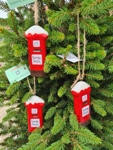 Load image into Gallery viewer, Ceramic Post Box Christmas Tree Decoration