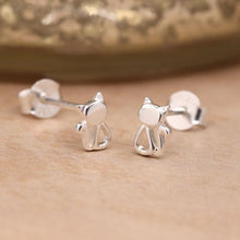 Load image into Gallery viewer, POM Sterling Silver Cat studs earrings