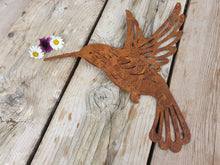 Load image into Gallery viewer, Decorative metal Hummingbird