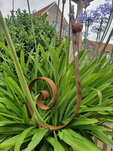 Load image into Gallery viewer, Rusty metal Snail Garden Feature